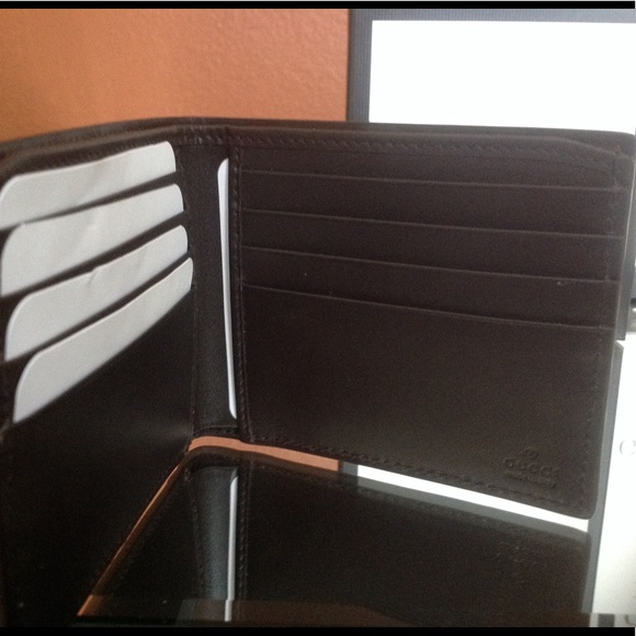 Men's Authentic Gucci Wallet - Picture 3 of 4